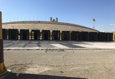 وضعیت نامناسب‌ گیت‌های بلیت فروشی ورزشگاه آزادی+ تصاویر
