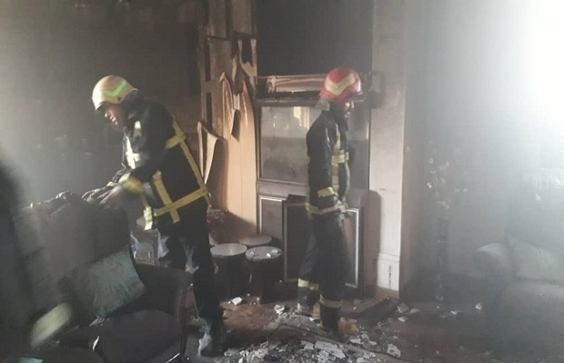 آتش نشانان آبادان چهار فرد گرفتار در آتش را نجات دادند