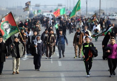  سهمیه ارزی هر زائر اربعین ۱۰۰ هزار دینار عراق است، لب مرز تحویل بگیرند
