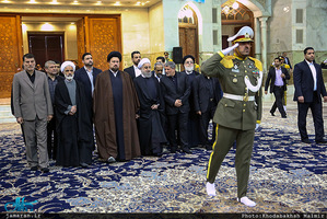 ادای احترام حسن روحانی به امام خمینی و رییس فقید مجمع تشخیص مصلحت نظام