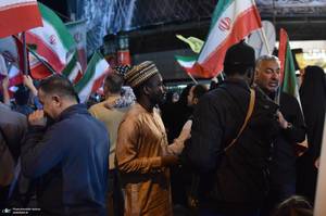 پنجاه و هشتمین اجتماع پر شور مردم در میدان انقلاب