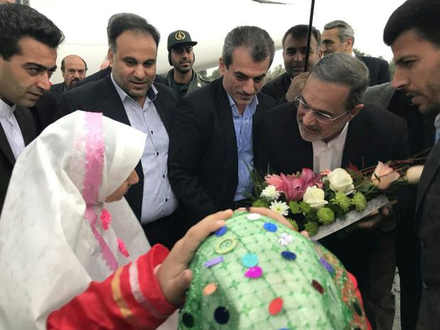 وزیر آموزش و پرورش برای افتتاح چند طرح وارد خوزستان شد