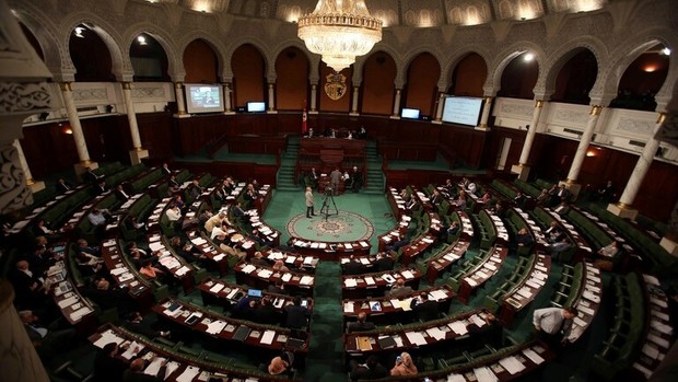 هرج و مرج و درگیری کلامی در پارلمان تونس به دلیل یک عکس