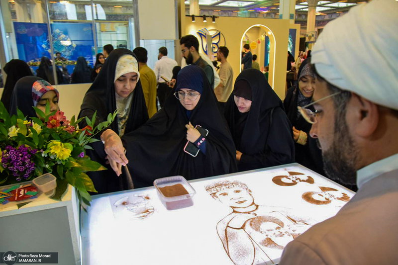  غرفه موسسه تنظیم و نشر آثار امام خمینی (س) در سی و سومین نمایشگاه بین المللی قرآن کریم-4