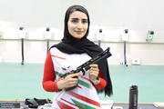 مدال نقره جهان بر گردن دختر تیرانداز ایران