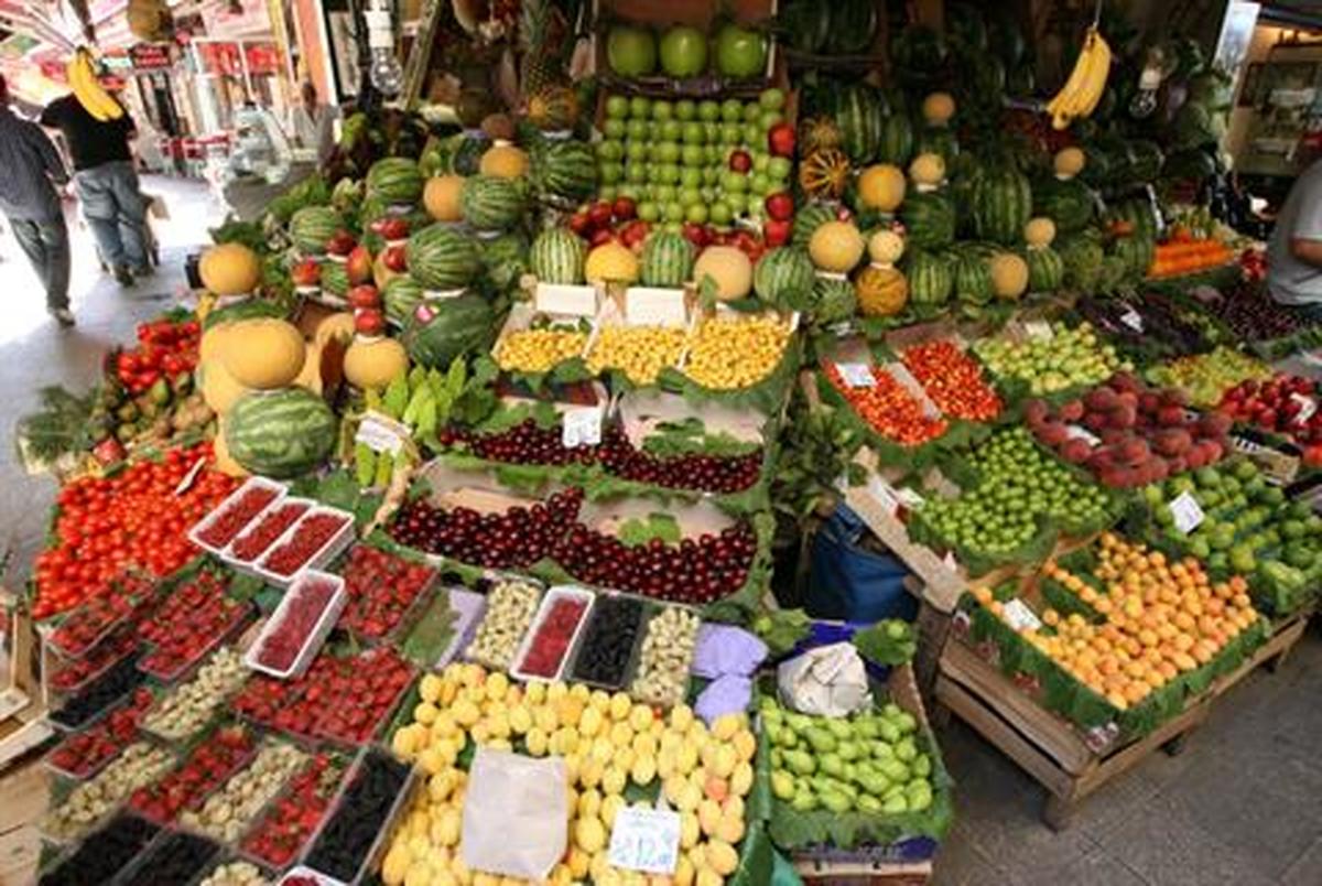 قیمت انواع میوه در تره بار/ جدول