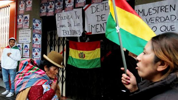ادامه اعتراض ها در بولیوی و تماشاگر ماندن ارتش 
