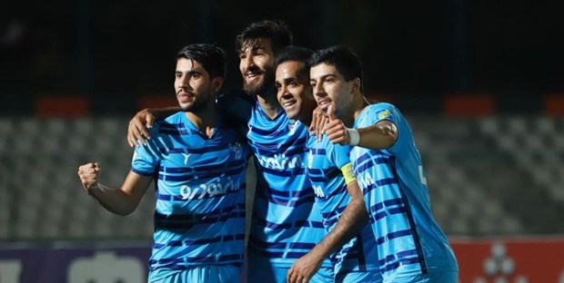 پیکان برد و به رده نهم جدول رسید