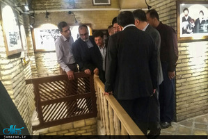دیدار وزیر فرهنگ و ارشاد اسلامی از بیت امام در نجف