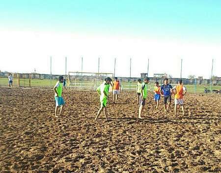 تمرینات تیم فوتبال ساحلی ملوان بندرگز برای حضور در لیگ برتر آغاز شد