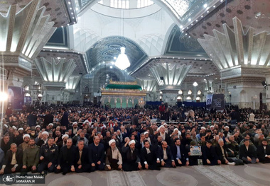 مراسم بزرگداشت ۱۲ بهمن در حرم امام خمینی (س) با حضور پرشور و گسترده اقشار مردم 
