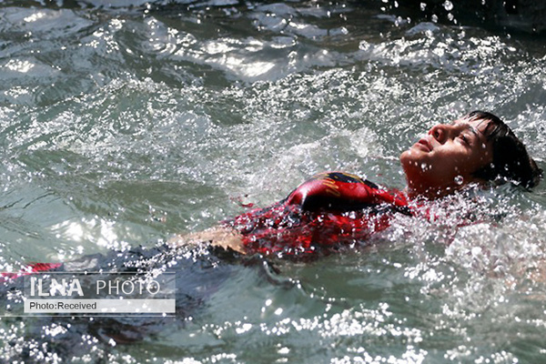 مرگ دلخراش مادر و کودک در رودخانه بزمان  احتمال مفقودی یک نفر دیگر