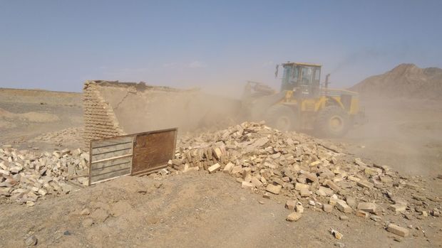 ١6.5 هکتار از زمین های ملی بهاباد، رفع تصرف شد