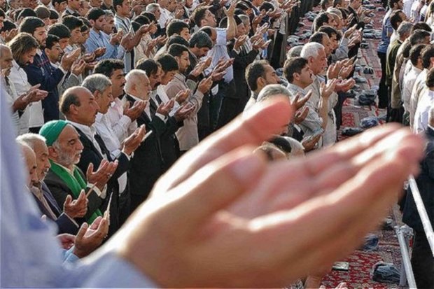 نماز عید فطر در نایین برگزار شد