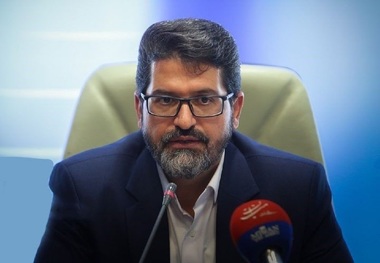 رئیس کانون سردفتران و دفتریاران: عمده تخلفات سردفتران سهوی است
/ دیوان عالی کشور به مناقشه ثبت سند خودرو پایان دهد