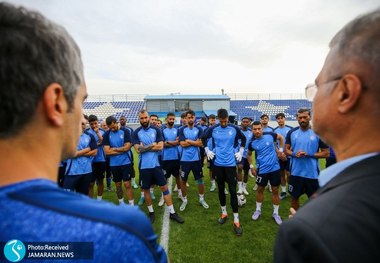 تصاویر معارفه جباری و دستیاران در تمرین استقلال