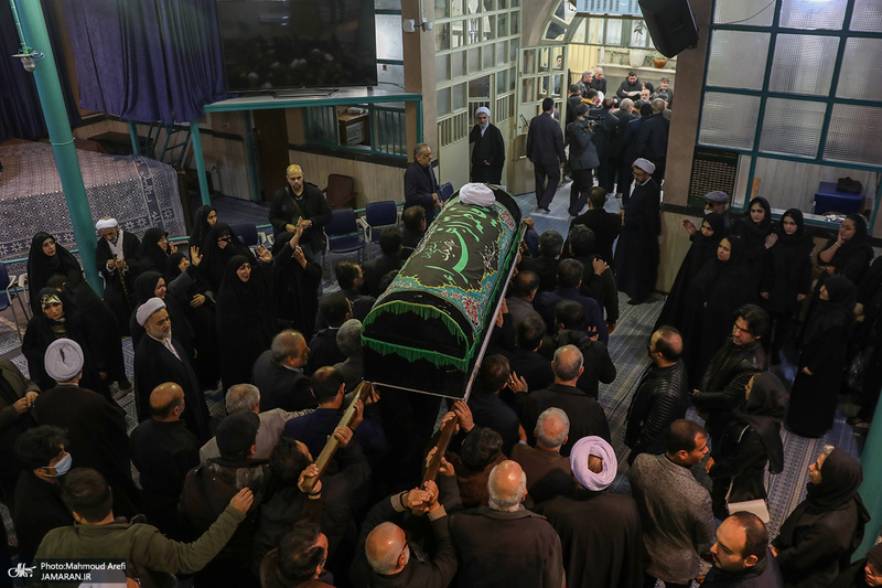 مراسم تشییع آیت الله رحمت (ره) از حسینیه جماران -1