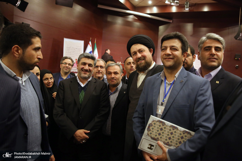 حضور سید حسن خمینی در اختتامبه مسایقات قرآنی ، اذان وتفسیر کارکنان بانک صادرات