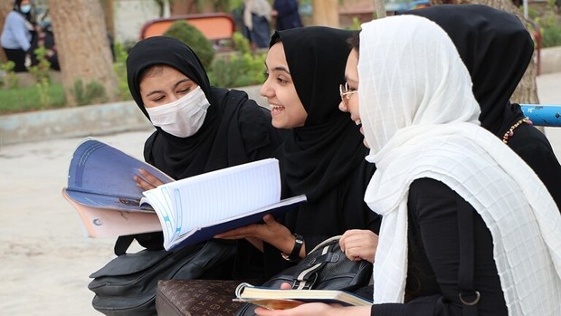 طالبان از خروج دختران برای ادامه تحصیل در خارج از کشور  جلوگیری کرد