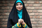 پیامک کشف حجاب برای مجری معروف تلویزیونی+ عکس