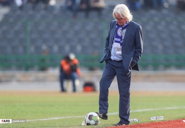 شفر: اگر به بازیکنان بزرگ ما احترام نمی‌گذارید، از ایران بروید!
