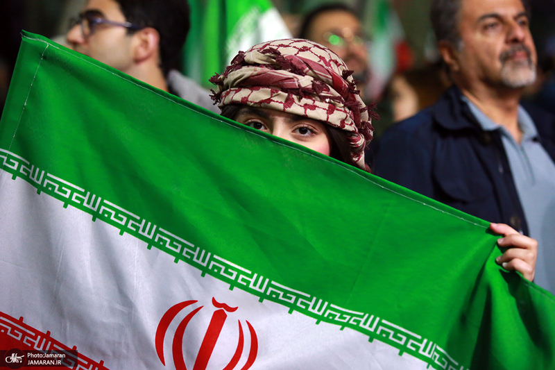 اجتماع پرشور مردم و هنرمندان در باغ فردوس