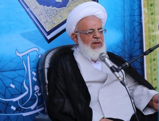 روحانیون به تکلیف خود در قبال انقلاب اسلامی عمل کنند