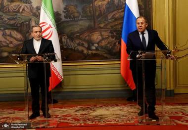 عراقچی: آمریکا درخواست‌ غیرمنطقی و غیرواقعی نداشته باشد، توافق محتمل است/ دعوت پزشکیان از پوتین برای سفر به ایران/ لاوروف: از مذاکرات ایران و آمریکا حمایت می‌کنیم؛ منافع مشروع تهران باید در نظر گرفته شود