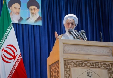 باید با اخلالگران و مفسدان اقتصادی برخورد جدی شود