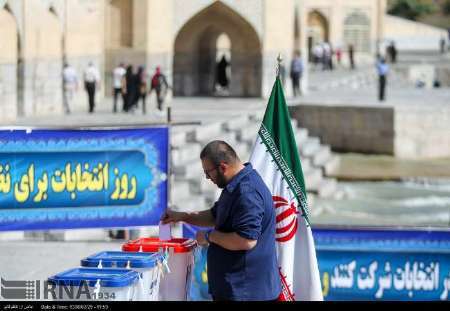 نماینده انجمن کلیمیان اصفهان: شرکت در انتخابات، وظیفه ملی همه ایرانیان است
