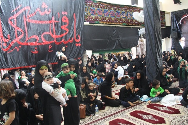 مادران قصرشیرینی در غم علی اصغر (ع) به سوگ نشستند