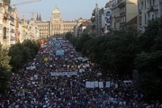 تظاهرات بزرگ مردم جمهوری چک علیه نخست وزیر اختلاسگر 