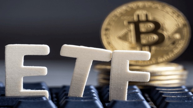 چرا سرمایه‌گذاران حرفه‌ای منتظر ETF اسپات بیت‌کوین هستند؟
