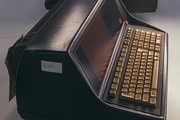 اولین رایانه قابل حمل جهان چند کیلو بود؟