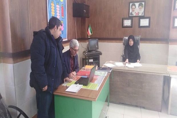 سرپرست فرمانداری البرز از تست بسترهای مخابراتی شعب انتخاباتی بازدید کرد