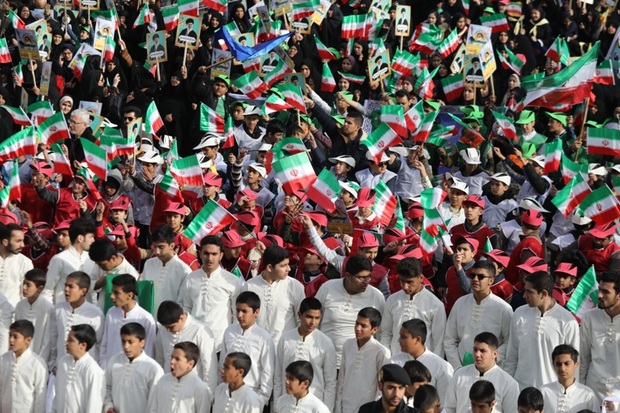 جشن های چهلمین سال پیروزی انقلاب اسلامی در مشهد آغاز شد