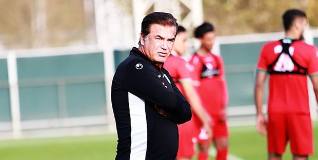 حاشیه دیدار سایپا و ذوب‌آهن| استیلی در ورزشگاه پاس قوامین
