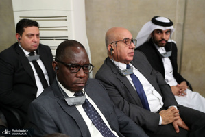دیدار مسئولان نظام و میهمانان کنفرانس وحدت اسلامى‌ با رهبر معظم انقلاب