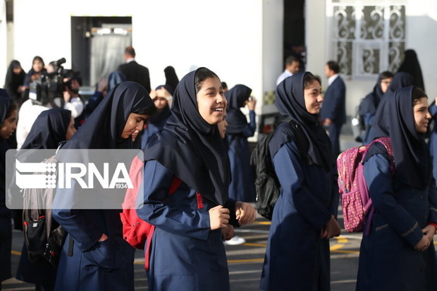 درخشش دختران دانش‌آموز خراسان شمالی در مسابقات کشوری فرهنگی و هنری