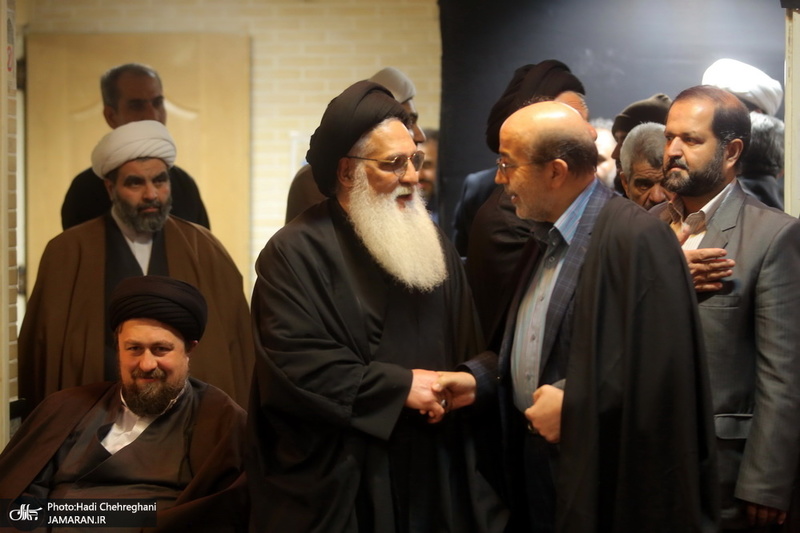 حضور سید حسن خمینی در مدرسه علمیه آیت الله العظمی خوانساری(ره)