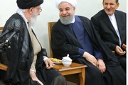 عکسی از خوش و بش مقام معظم رهبری با حسن روحانی و اسحاق جهانگیری