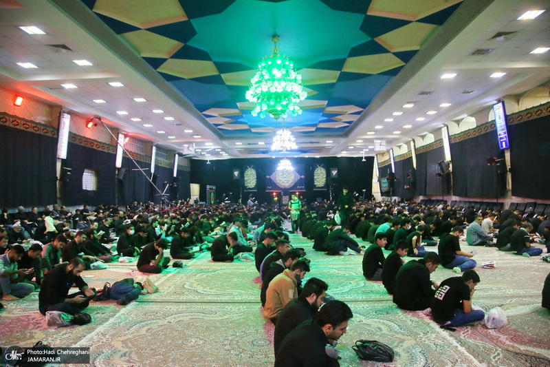 مراسم احیای شب بیست و سوم ماه رمضان در گلزار شهدای قم