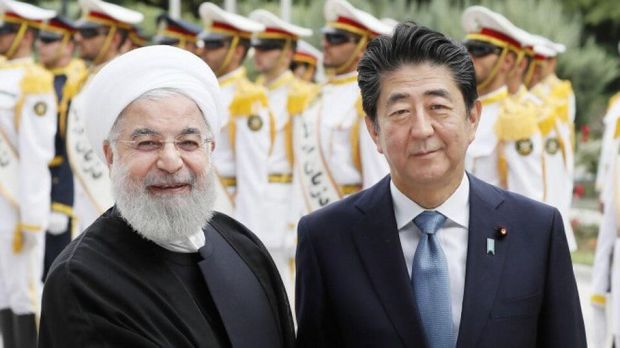 روزنامه ژاپنی: سفر روحانی به توکیو فرصتی برای کاهش تنش‌ها است