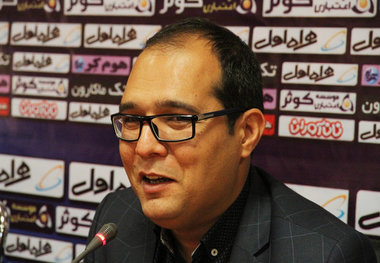 محمد ربیعی از بادران جدا می شود
