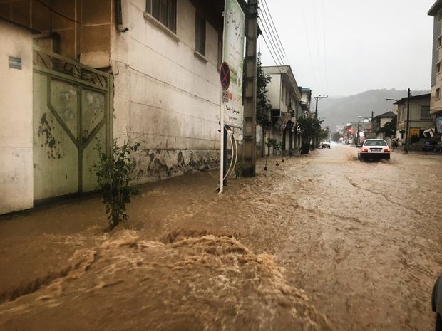 سیلاب به زیرساخت های هزارجریب نکا خسارت زد