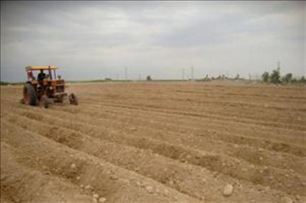 کاهش 60 میلیون لیتری سوخت، کشاورزی خوزستان را زمین‌گیر میکند