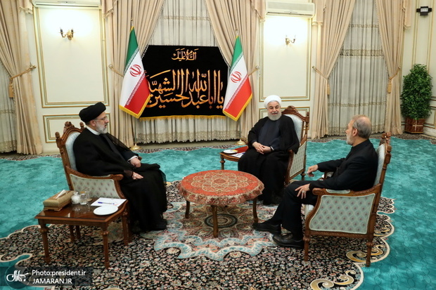 رئیس جمهور: گام سوم ایران از روز جمعه؛ هر آنچه کشور در زمینه تحقیق و توسعه فناوری هسته ای نیاز دارد، سازمان انرژی اتمی اقدام کند/ اقدامات ایران در چارچوب مقررات آژانس خواهد بود/ مهلت ۶۰ روزه دیگری پیش روی اروپاست