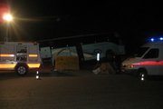 9 مجروح در برخورد اتوبوس با کامیون 