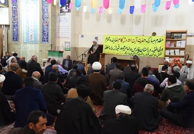 امام جمعه شیراز: گام دوم انقلاب، خودسازی است