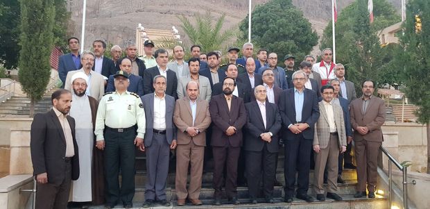 مدیران استان کرمان به مقام شامخ شهدا ادای احترام کردند